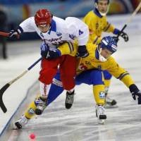 На чемпионате мира по хоккею с мячом россияне стали вторыми