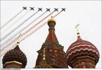 Над Кремлем летали «Стрижи» и «Витязи»