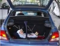 Женщина убегала от полиции с 5-летним сыном в багажнике