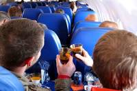 На борту самолета Казань - Москва пьяный курильщик устроил дебош