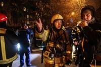 На севере Москвы спасены семь человек из горящего общежития