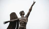 В Казани открыли памятник танцовщику Рудольфу Нурееву 