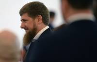 Кадыров поздравил чеченских росгвардейцев с получением краповых беретов