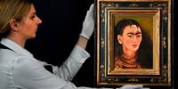 Автопортрет Фриды Кало продали за рекордные $34,9 млн