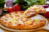 В США осудили мужчину, вставлявшего лезвия в пиццу