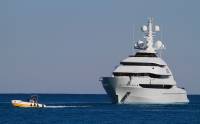 Во Франции арестовали 88-метровую яхту главы Роснефти Сечина