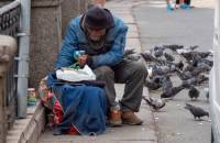 В Петербурге соцподдержку получат бездомные, имеющие старую прописку в городе