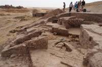 Разрушенный землетрясением храм Зевса найден в Синае